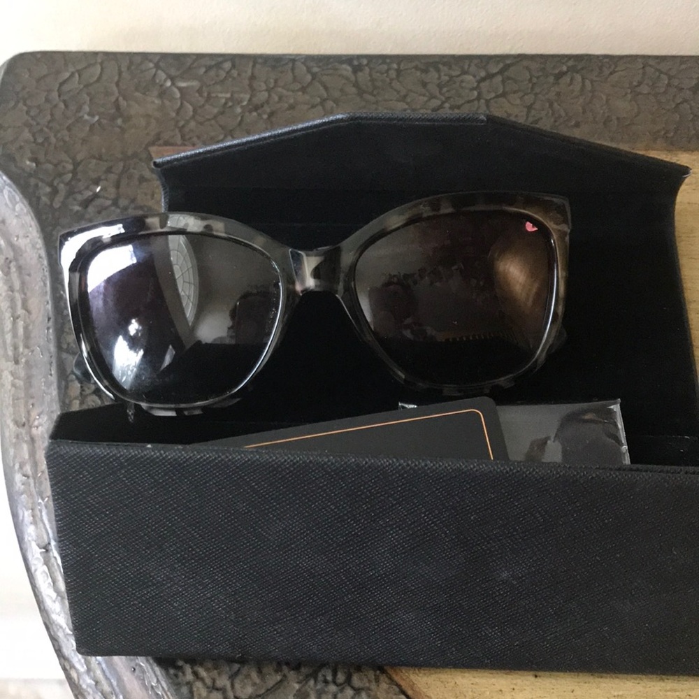 Sunglasses. New condition
